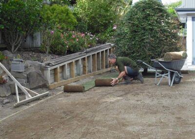 Laying instant lawn rolls
